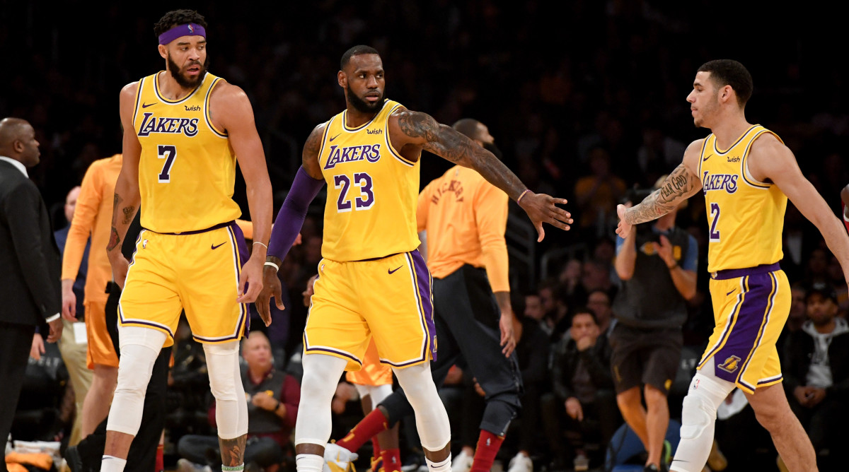 lebron_james_lakers_lonzo_javale_.jpg